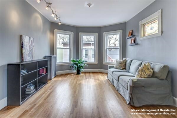 Photos of apartment on Sacramento Pl.,Cambridge MA 02138