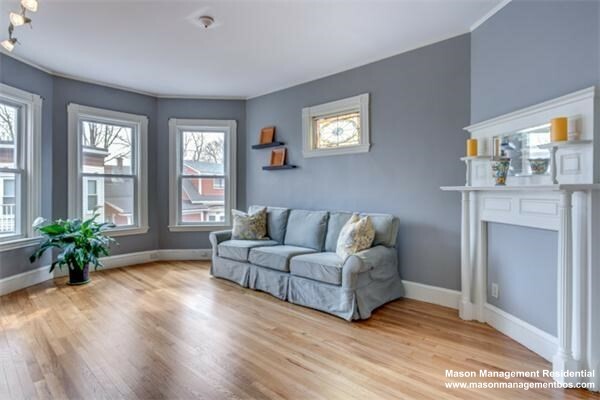 Photos of apartment on Sacramento Pl.,Cambridge MA 02138
