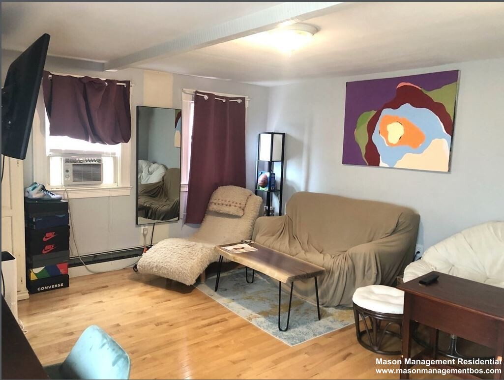 1530 Columbia Rd, South Boston