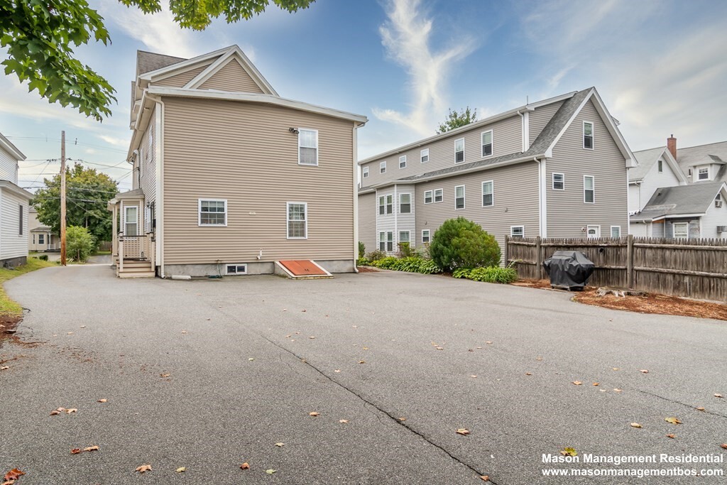 123 Russell St, Waltham