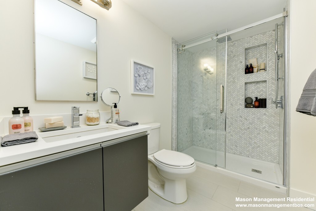 85 Willow Ct, Dorchester