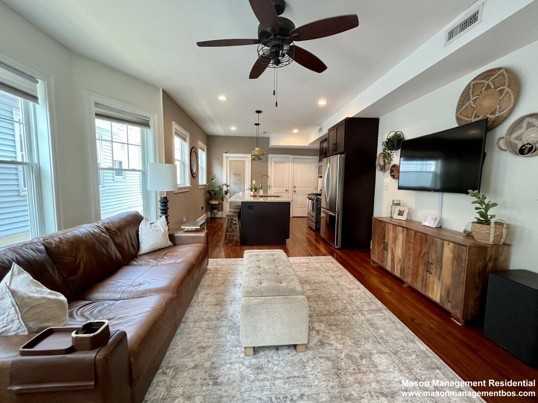 84 Chester Ave, Chelsea