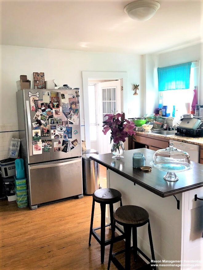 Photos of apartment on Arlington St.,Watertown MA 02446
