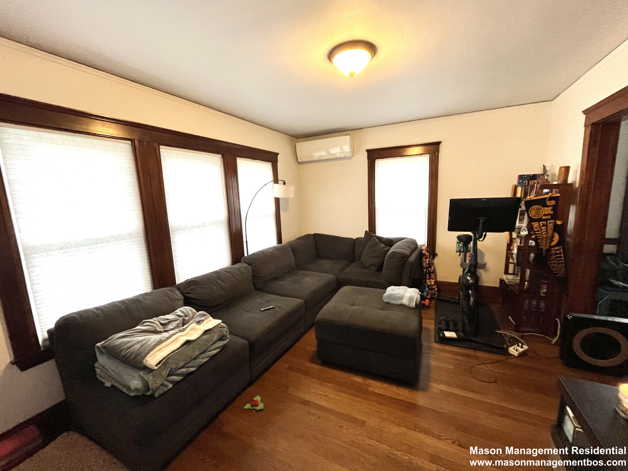 Photos of apartment on Oak Hill Rd.,Waltham MA 02453