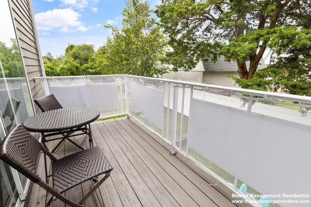 13 Circuit Ln, Watertown