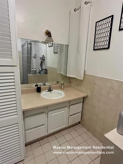 Photos of apartment on Phillips St.,Boston MA 02114