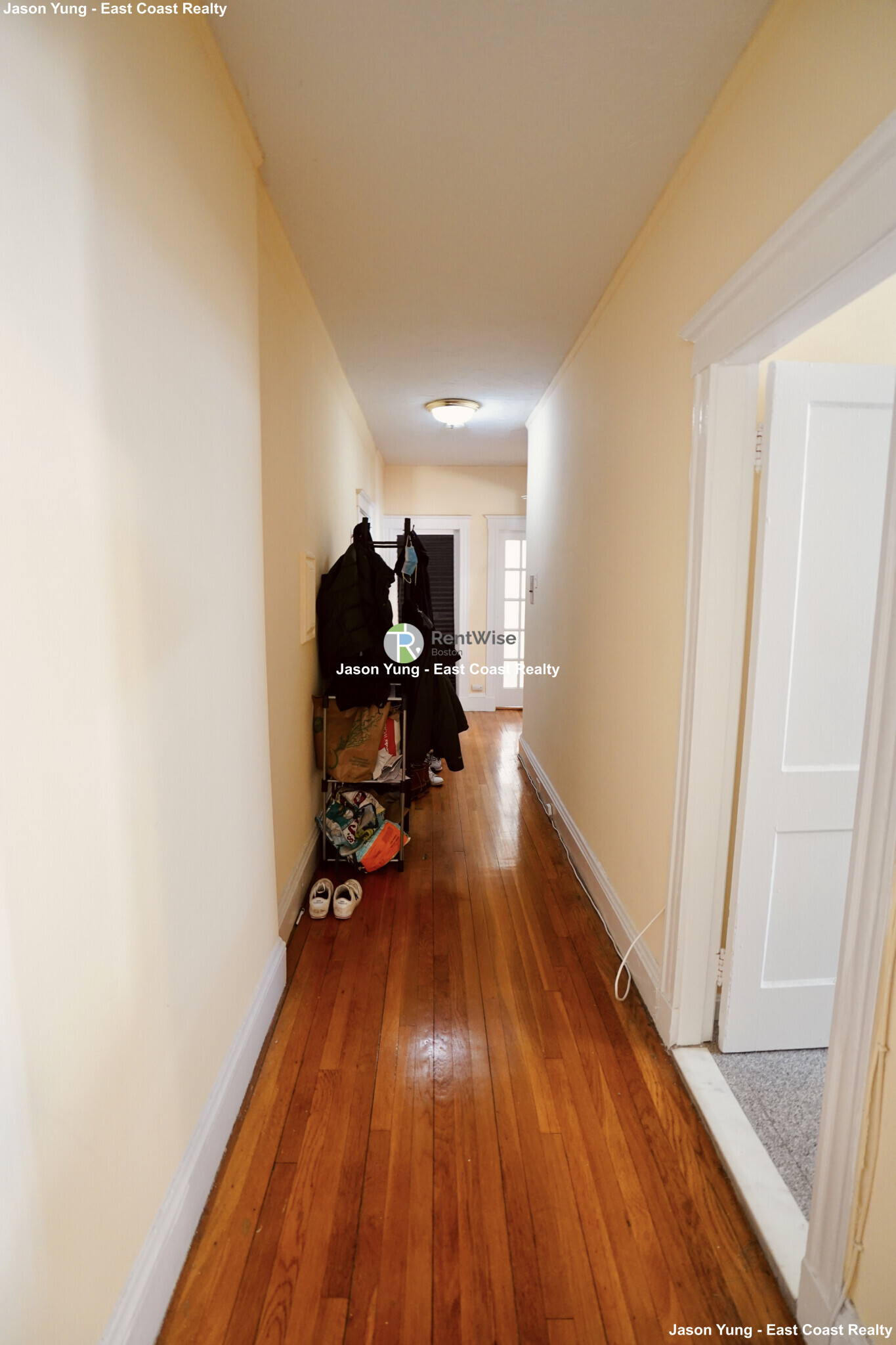 https://ygl-photos.s3.us-west-004.backblazeb2.com/9060W67f56ec8b1ab5.jpg