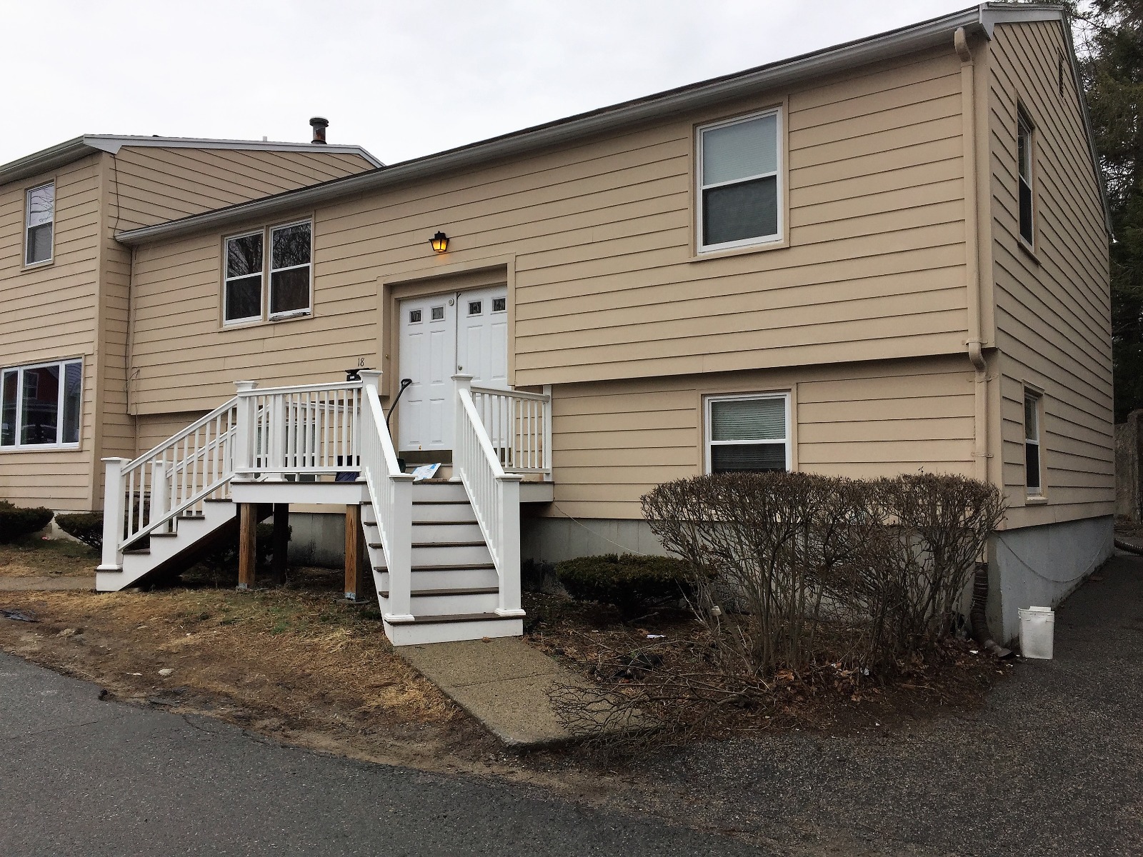 3 bed, 3 bath apartment for rent at 16 Lyons St Unit 1, Watertown — photo 16 of 18