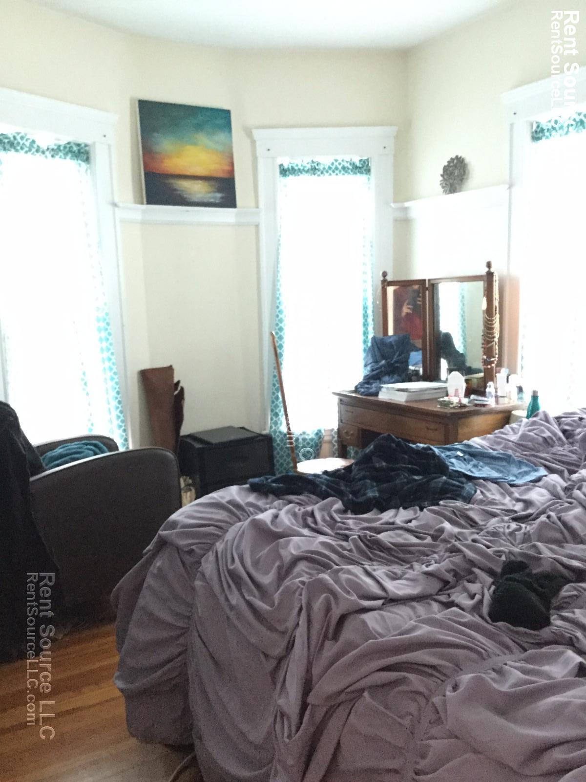 4 bed, 2 bath apartment for rent at 63 Simpson Ave Unit 2, Somerville — photo 11 of 16