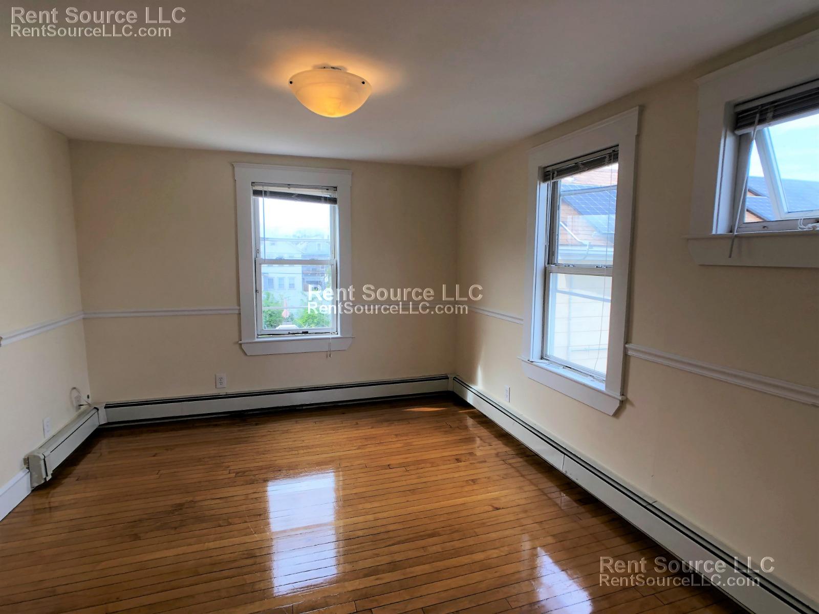 3 bed, 1 bath apartment for rent at 11 Clyde St Unit 2, Somerville — photo 7 of 18