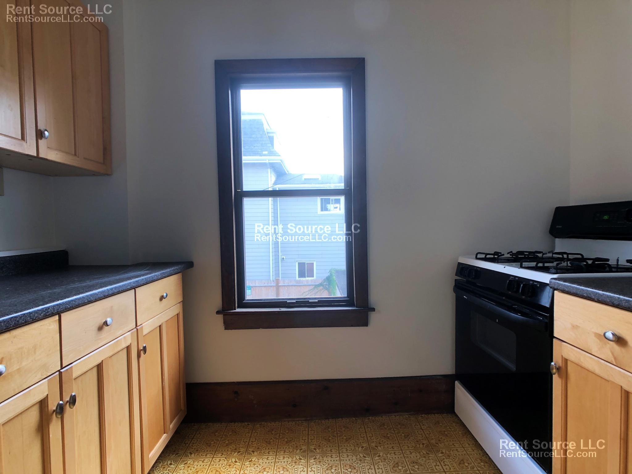 1 bed, 1 bath apartment for rent at 16 Moore St Unit 2, Somerville — photo 11 of 14