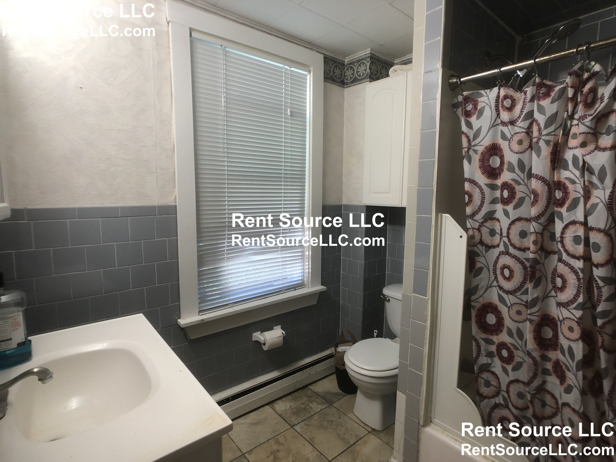 4 bed, 1 bath apartment for rent at 3 Hillside Ave Unit 2, Somerville — photo 6 of 18
