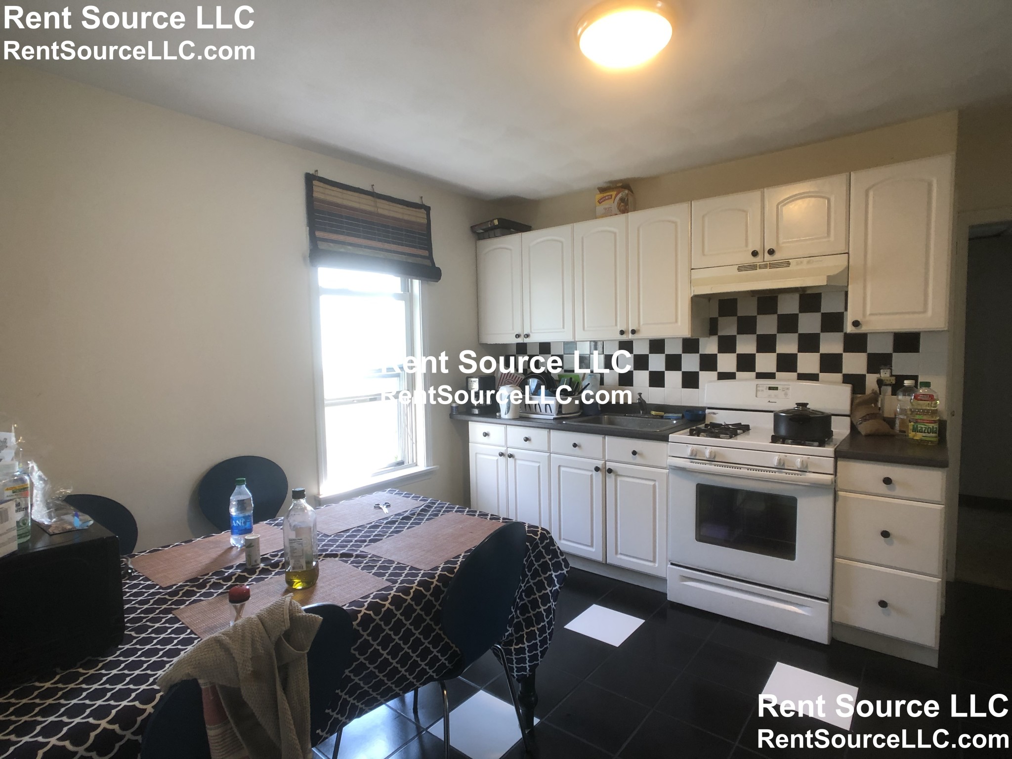 4 bed, 1 bath apartment for rent at 3 Hillside Ave Unit 2, Somerville