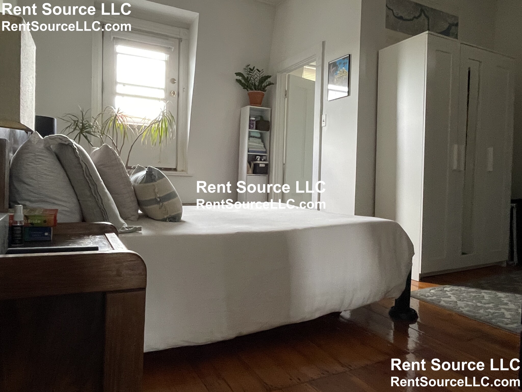 1 bed, 1 bath apartment for rent at 100 Pearl St Unit 3, Cambridge — photo 2 of 8