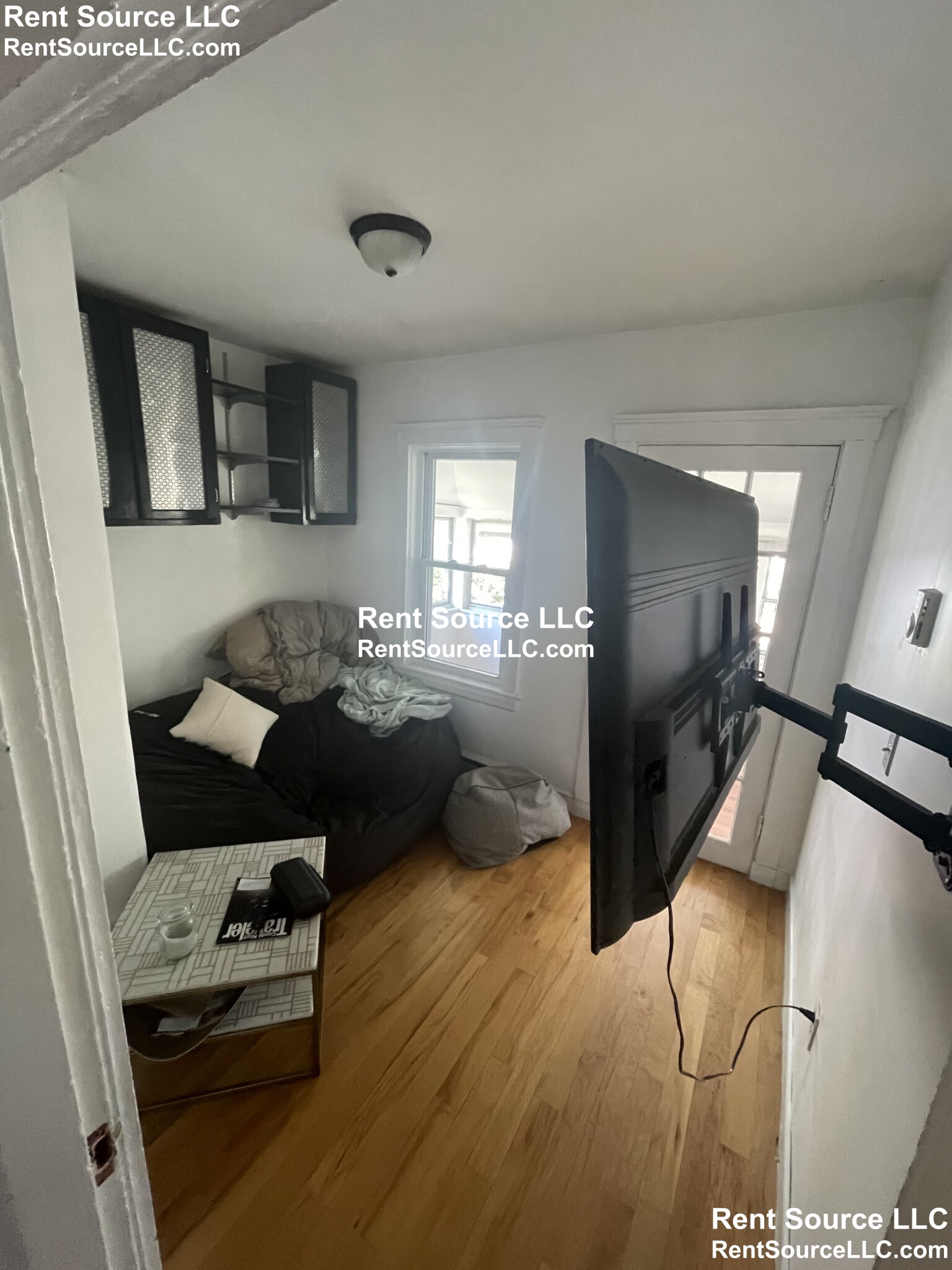 3 bed, 1 bath apartment for rent at 159 Cushing St, Cambridge — photo 4 of 19