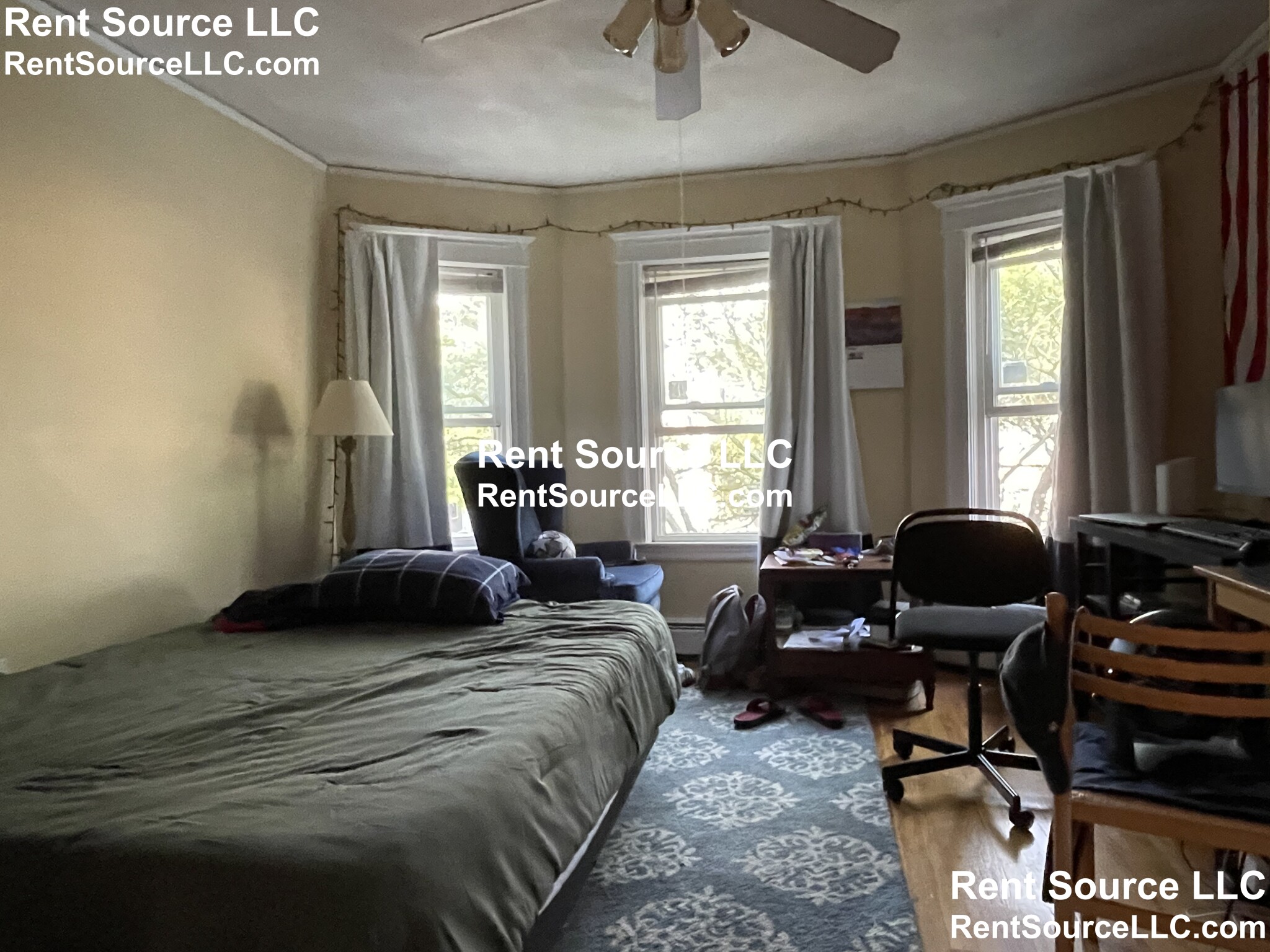 3 bed, 1 bath apartment for rent at 18 Cherry St Unit 3R CO-BROKE, Somerville — photo 3 of 14