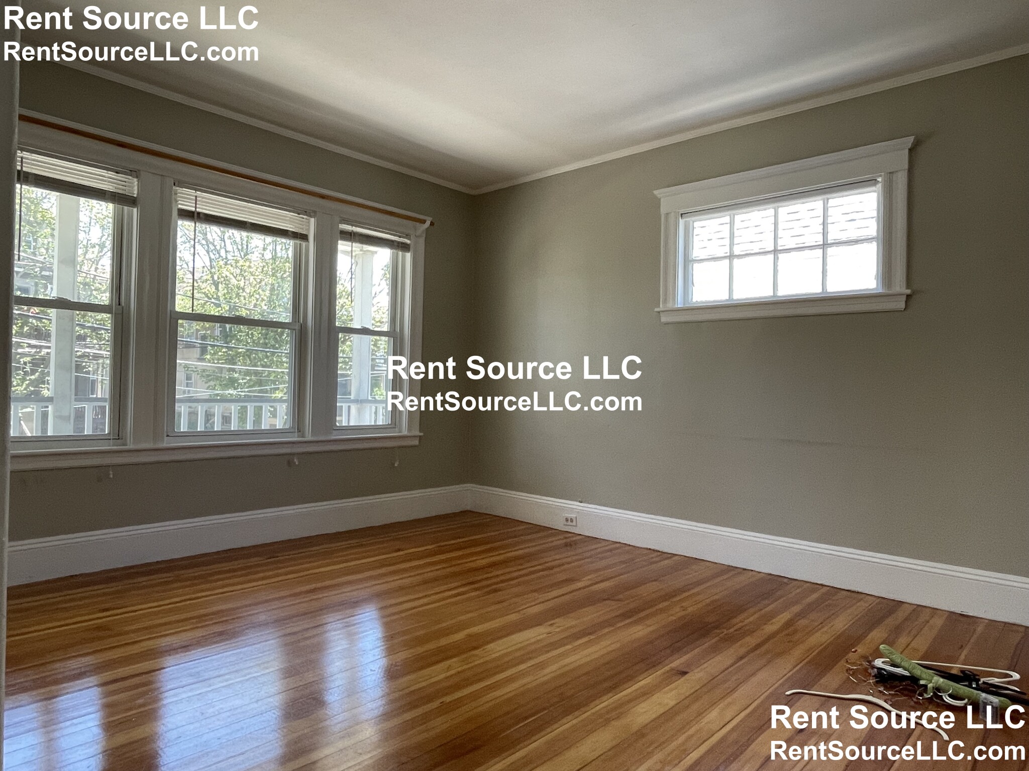 3 bed, 1 bath apartment for rent at 194 North St Unit 2, West Somerville — photo 4 of 14