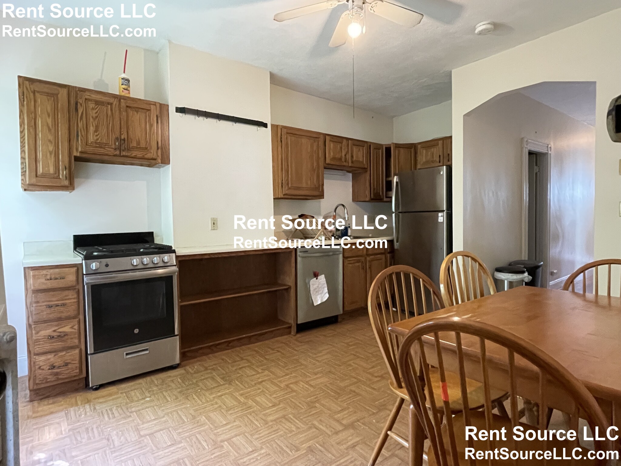 3 bed, 1 bath apartment for rent at 36 Eustis St, Cambridge — photo 4 of 13