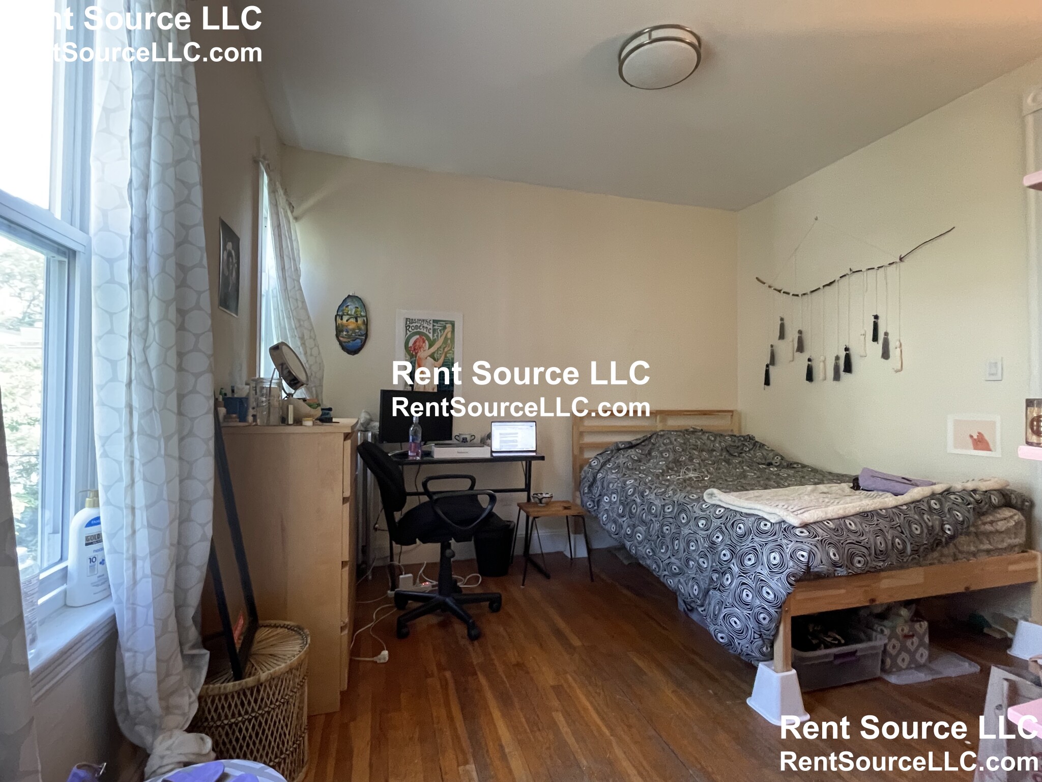 3 bed, 1 bath apartment for rent at 36 Eustis St, Cambridge — photo 3 of 13