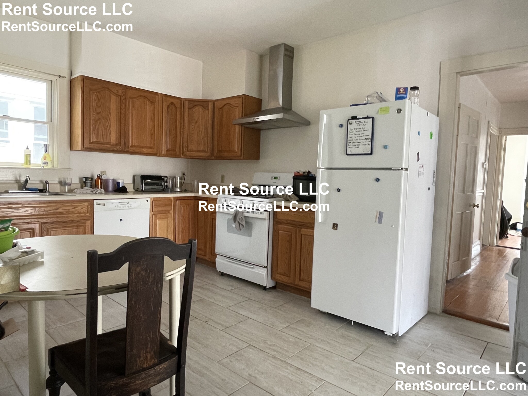3 bed, 1 bath apartment for rent at 14 Calvin St Unit 2, Somerville — photo 1 of 18