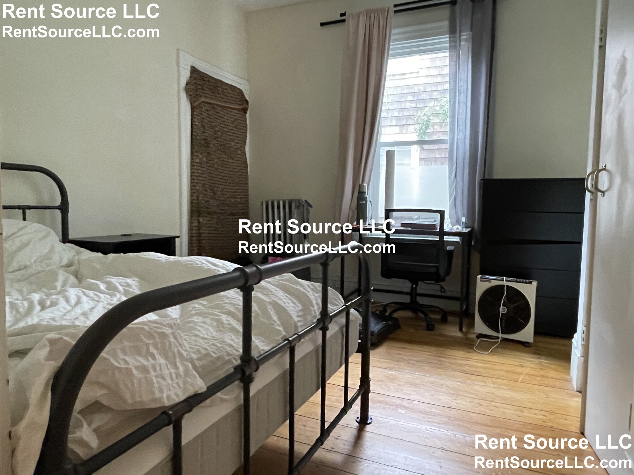 3 bed, 1 bath apartment for rent at 34 Essex St Unit 1, Cambridge — photo 8 of 14