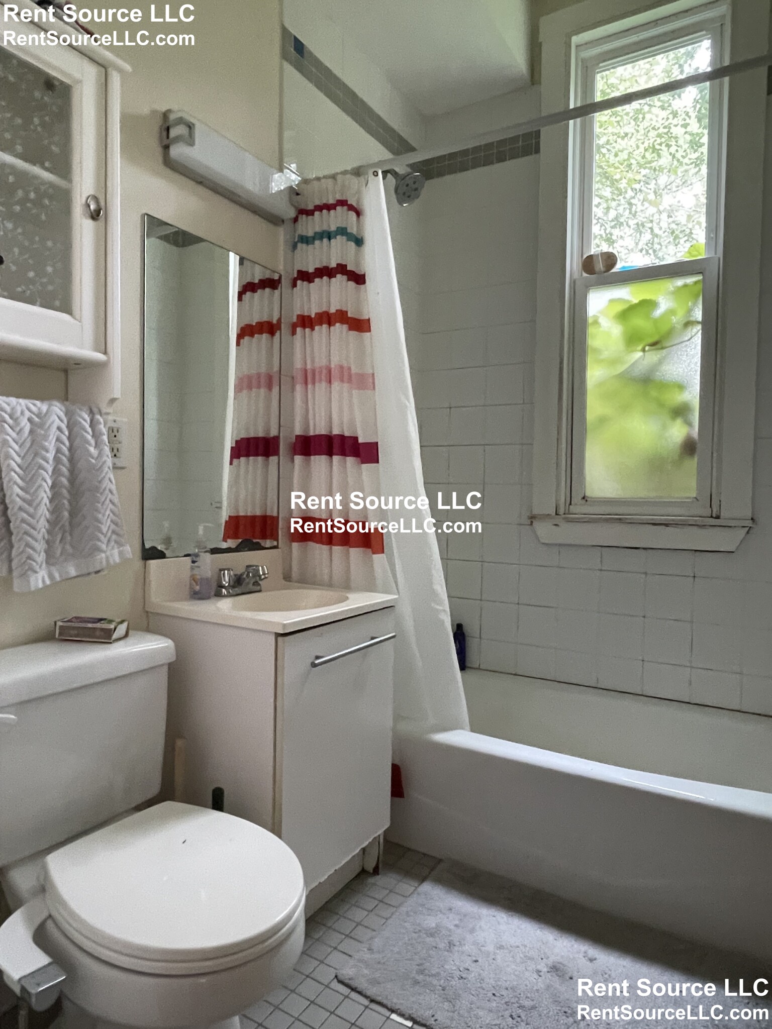 3 bed, 1 bath apartment for rent at 34 Essex St Unit 1, Cambridge — photo 13 of 14