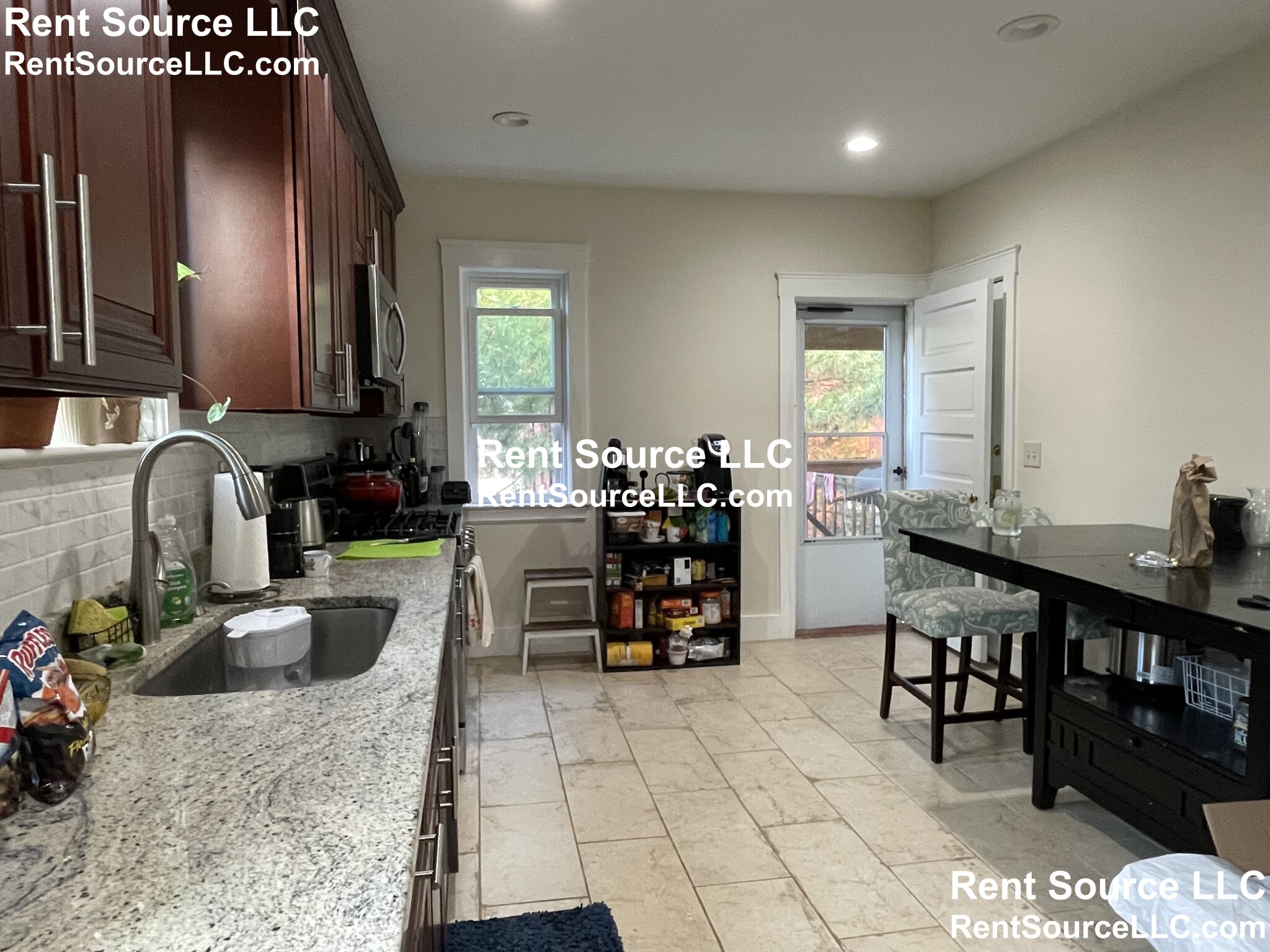 3 bed, 1 bath apartment for rent at 11 11a Harvard St Unit 3, Spring Hill — photo 8 of 16