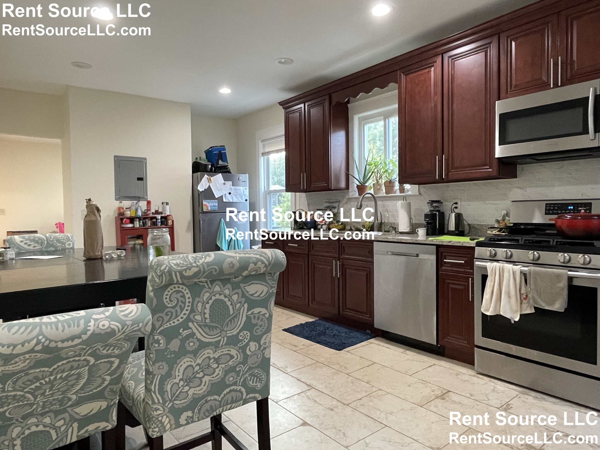 3 bed, 1 bath apartment for rent at 11 11a Harvard St Unit 3, Spring Hill — photo 5 of 16