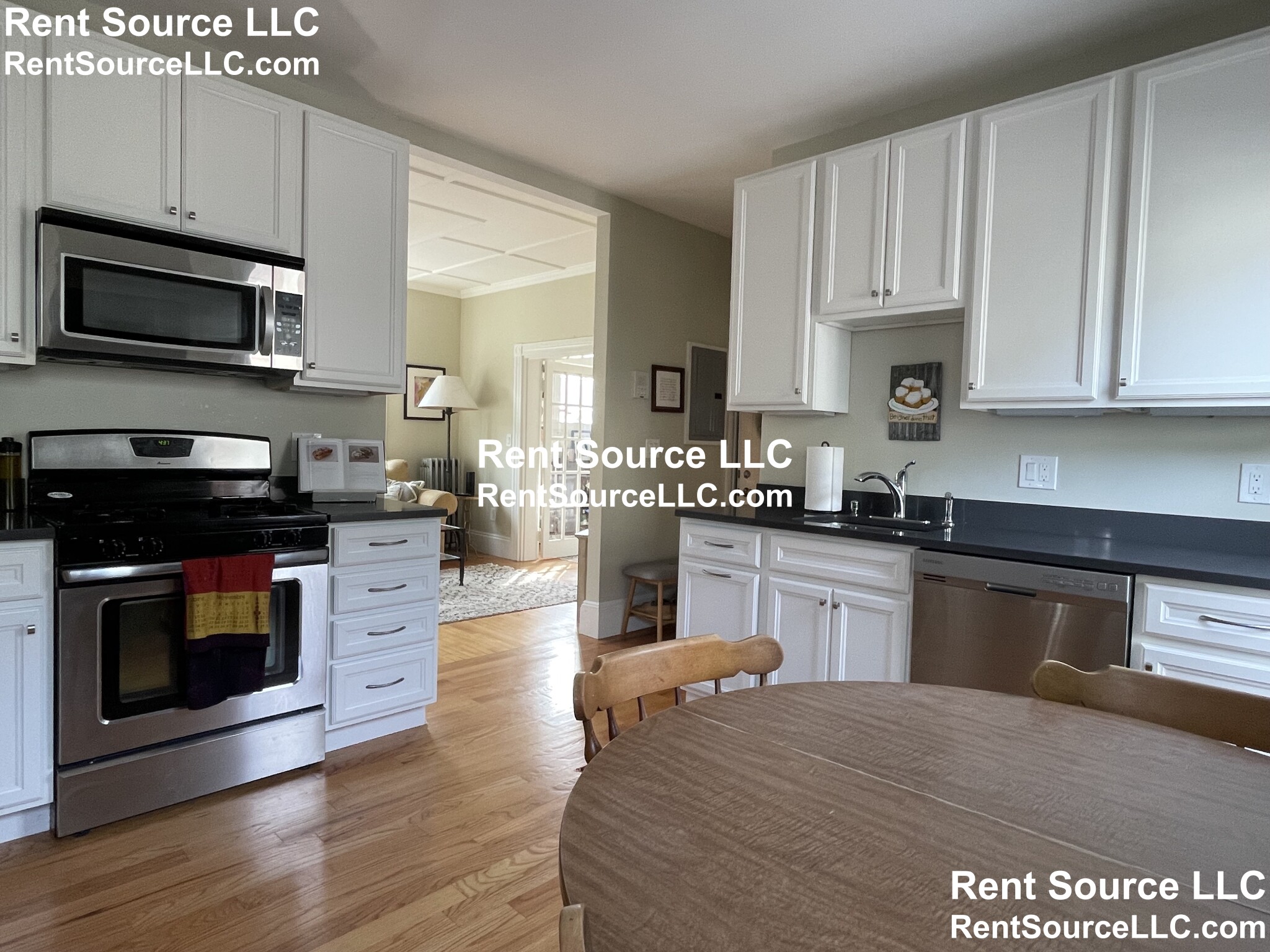 2 bed, 1 bath apartment for rent at 37 Linden Ave Unit 2, Somerville — photo 3 of 17