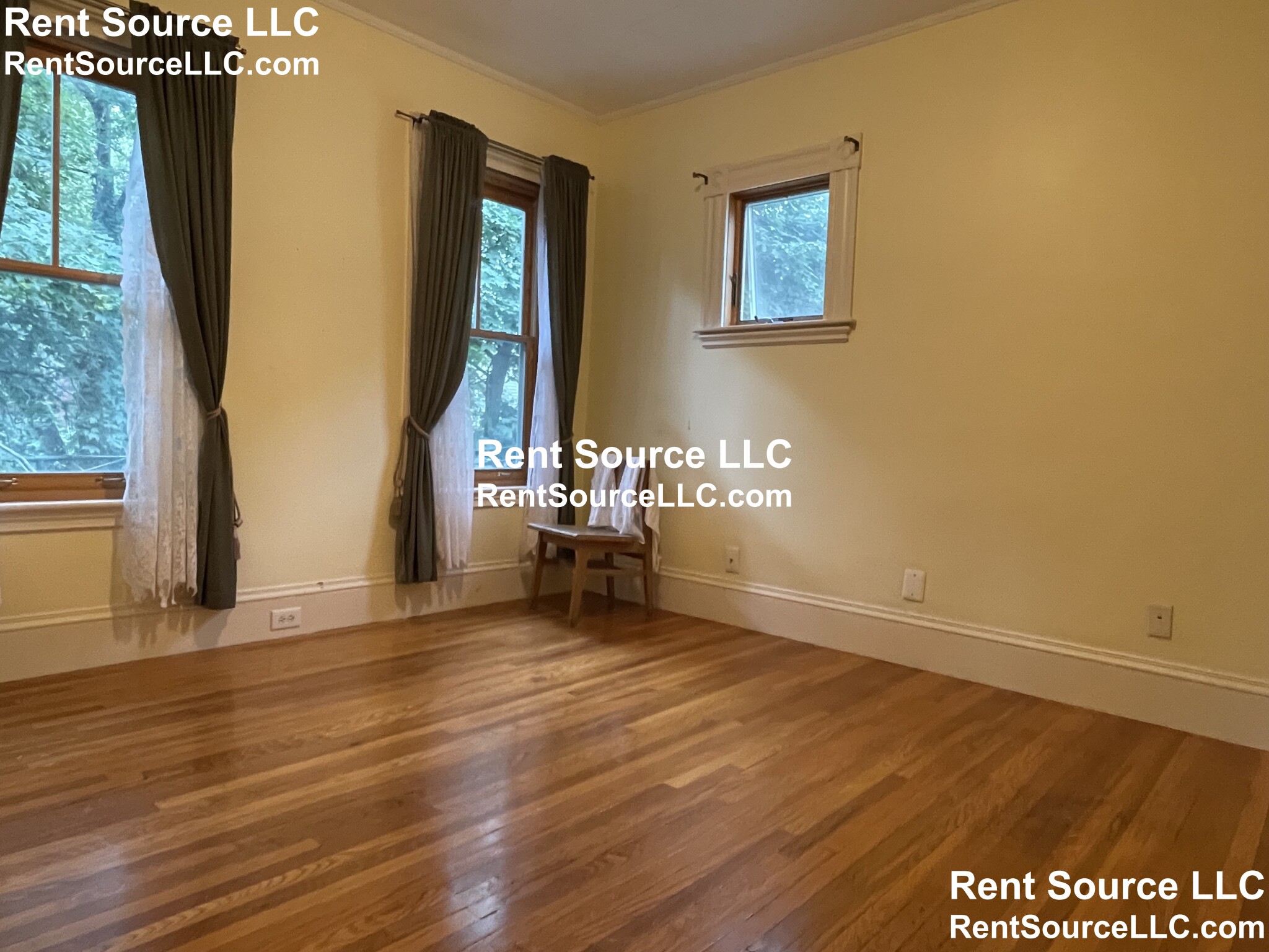 3 bed, 1 bath apartment for rent at 18 Central St Unit 2, Somerville — photo 9 of 18
