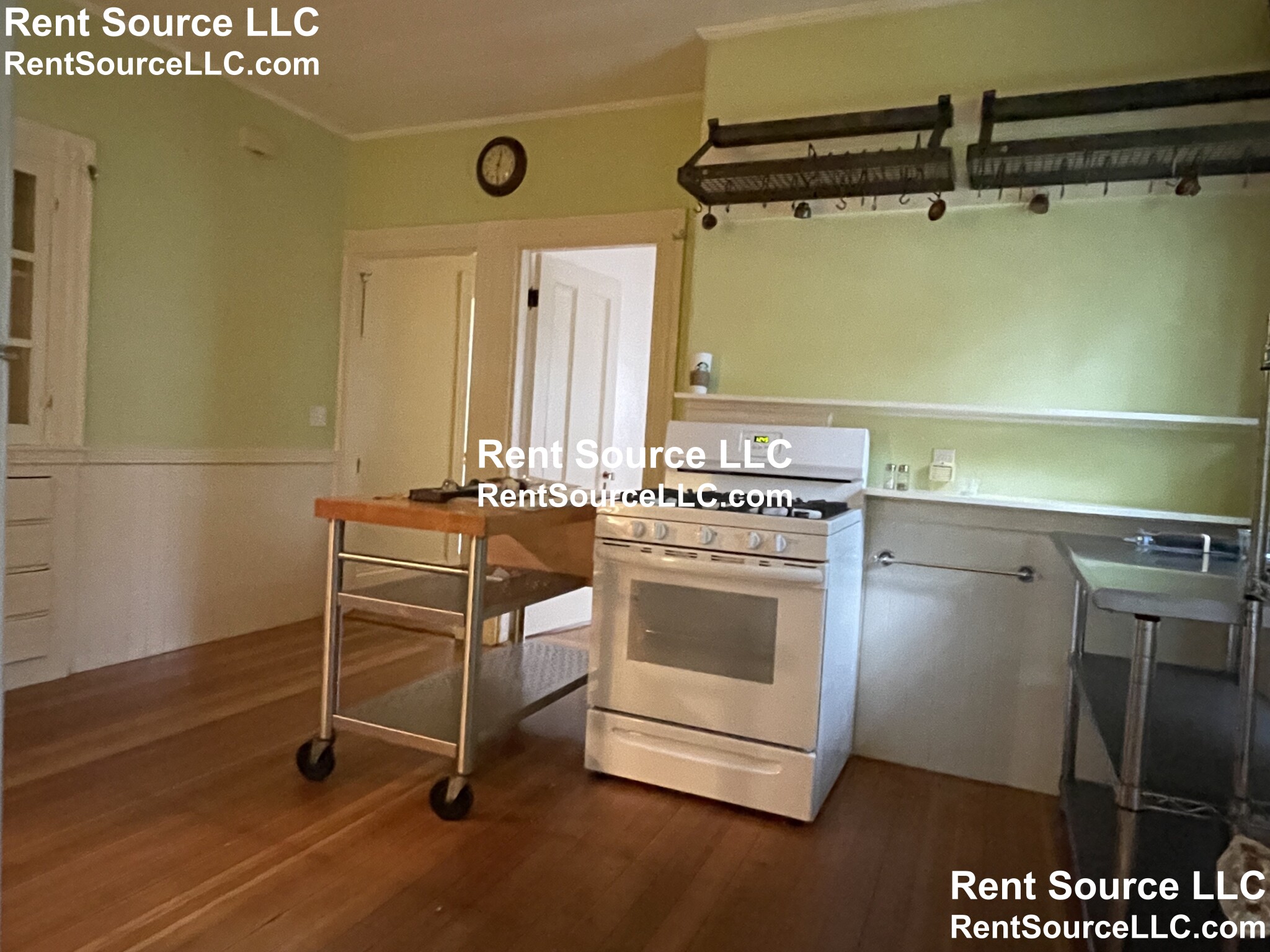 3 bed, 1 bath apartment for rent at 18 Central St Unit 2, Somerville — photo 13 of 18