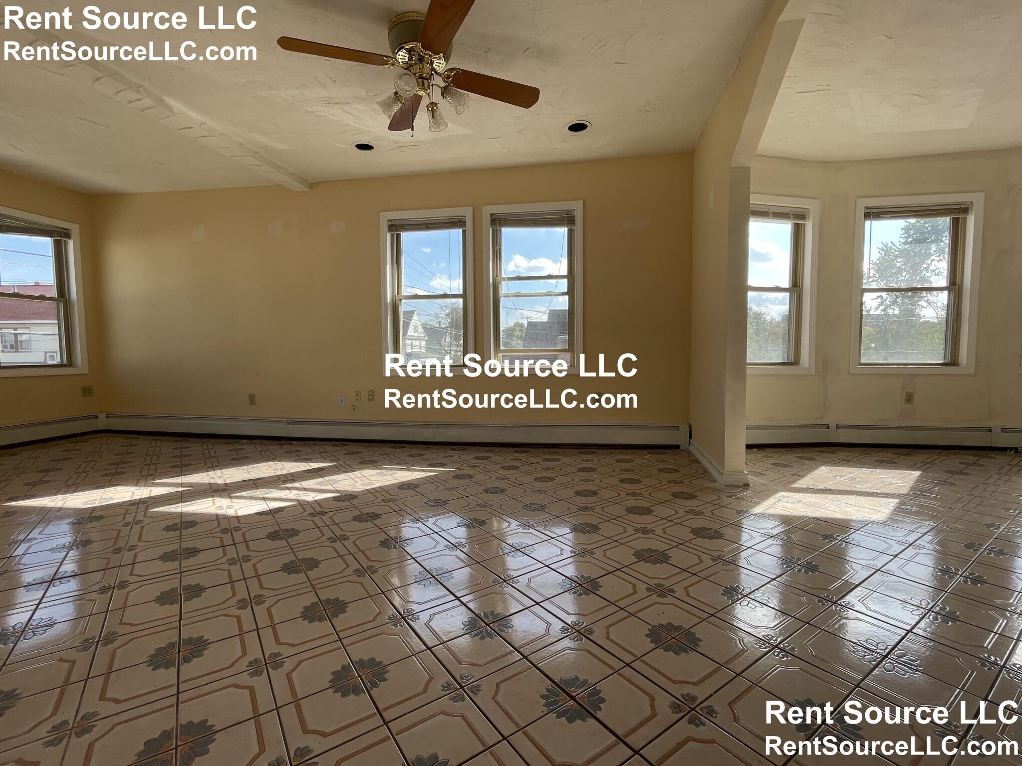 2.5 bed, 1 bath apartment for rent at 247 Riverside Ave Unit 2, Medford — photo 5 of 14