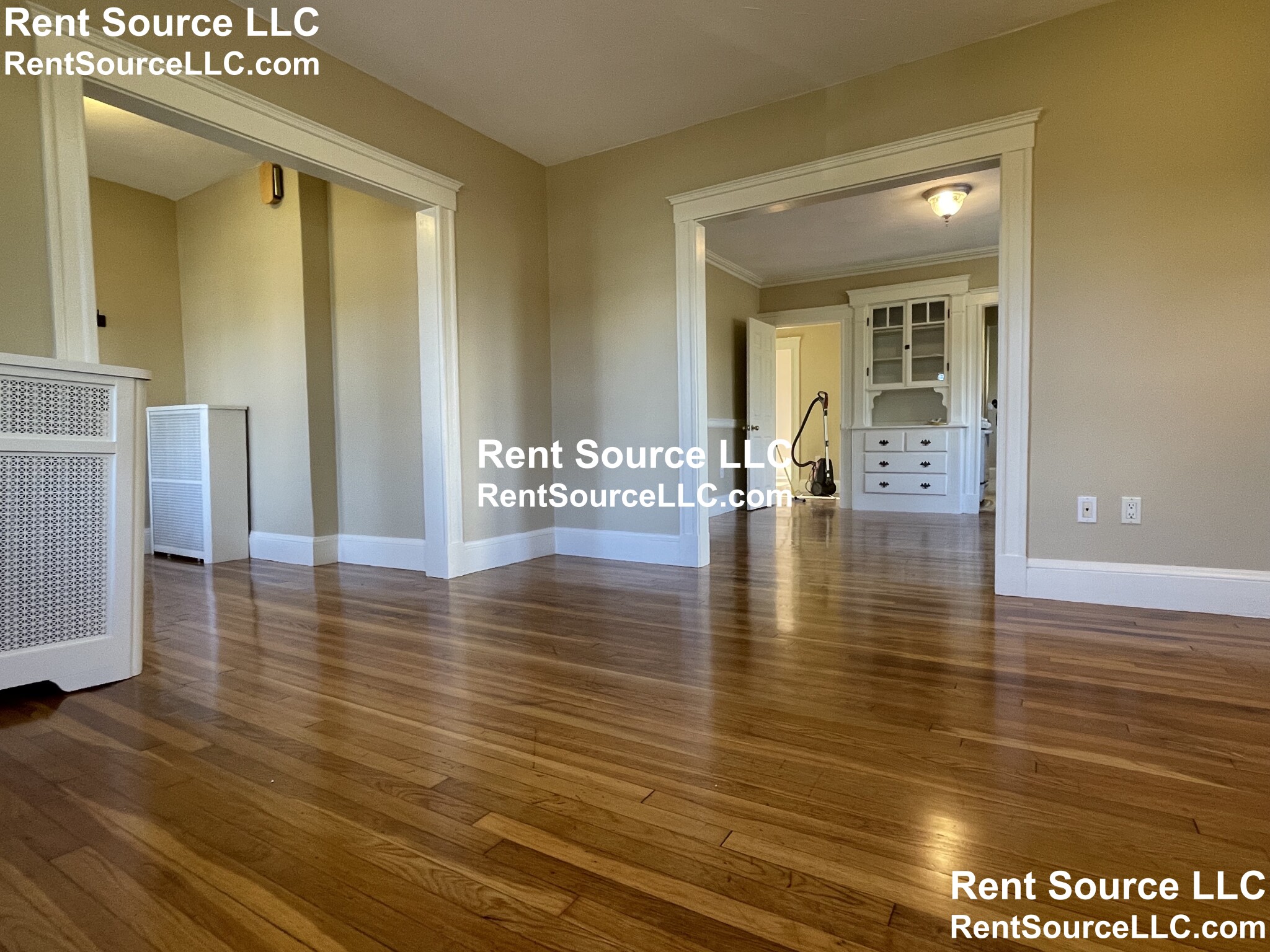 2 bed, 1 bath apartment for rent at 40 Ten Hills Rd Unit 2, Winter Hill — photo 2 of 18