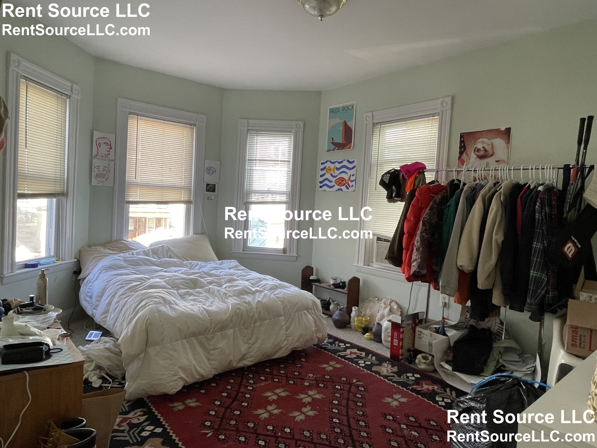 3 bed, 1 bath apartment for rent at 64 Conwell Ave Unit 2, Davis Square — photo 2 of 16