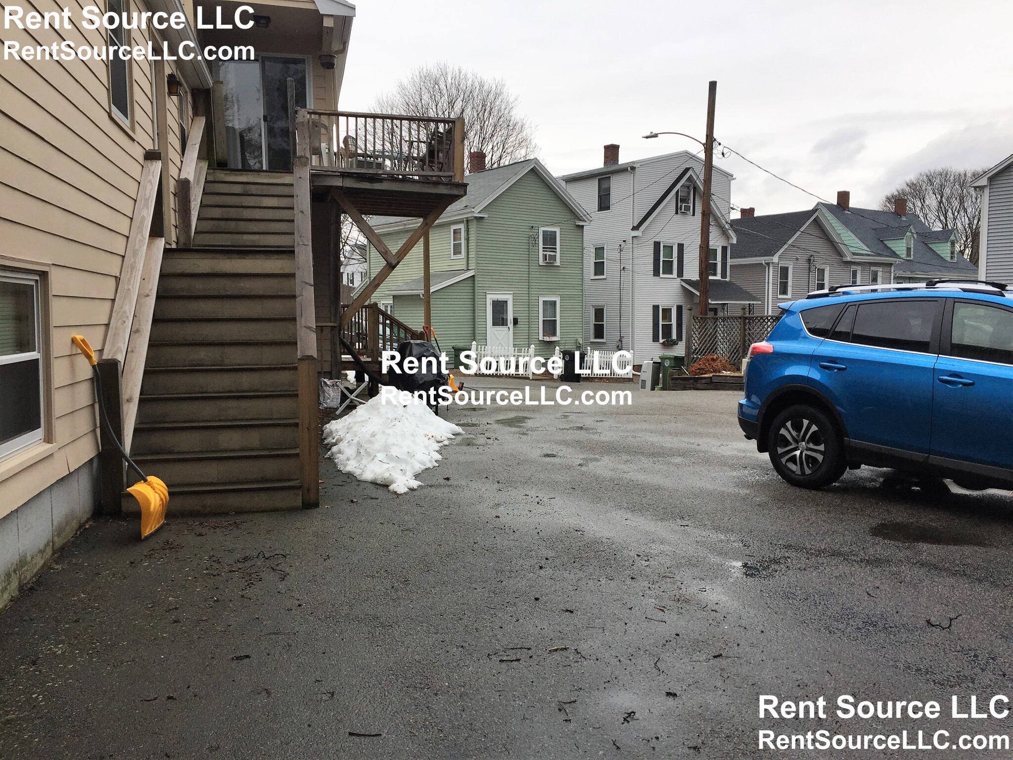 18 Lyons St, Watertown