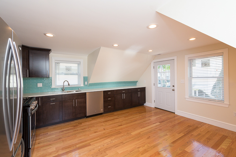 4 bed, 3 bath apartment for rent at 15 Rock Valley Ave Unit 1, Everett — photo 2 of 20