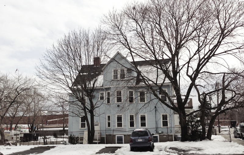 6 bed, 4+ bath apartment for rent at 36 Faneuil St Unit 2, Brighton — photo 4 of 4