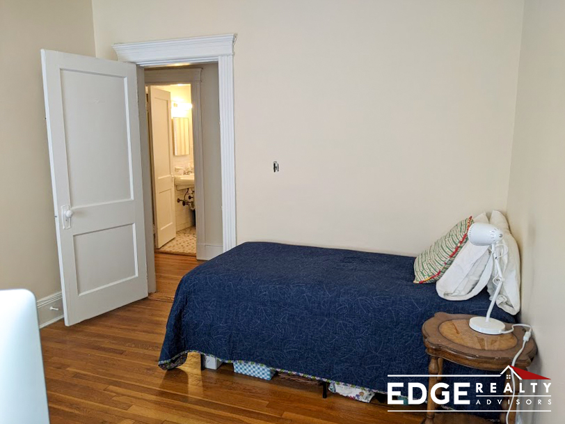 16 Fuller St, Coolidge Corner