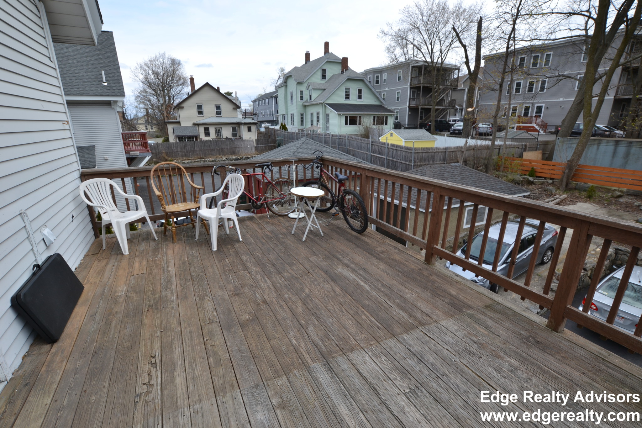 4 bed, 2 bath apartment for rent at 274 Crescent St Unit 2, Waltham — photo 4 of 12