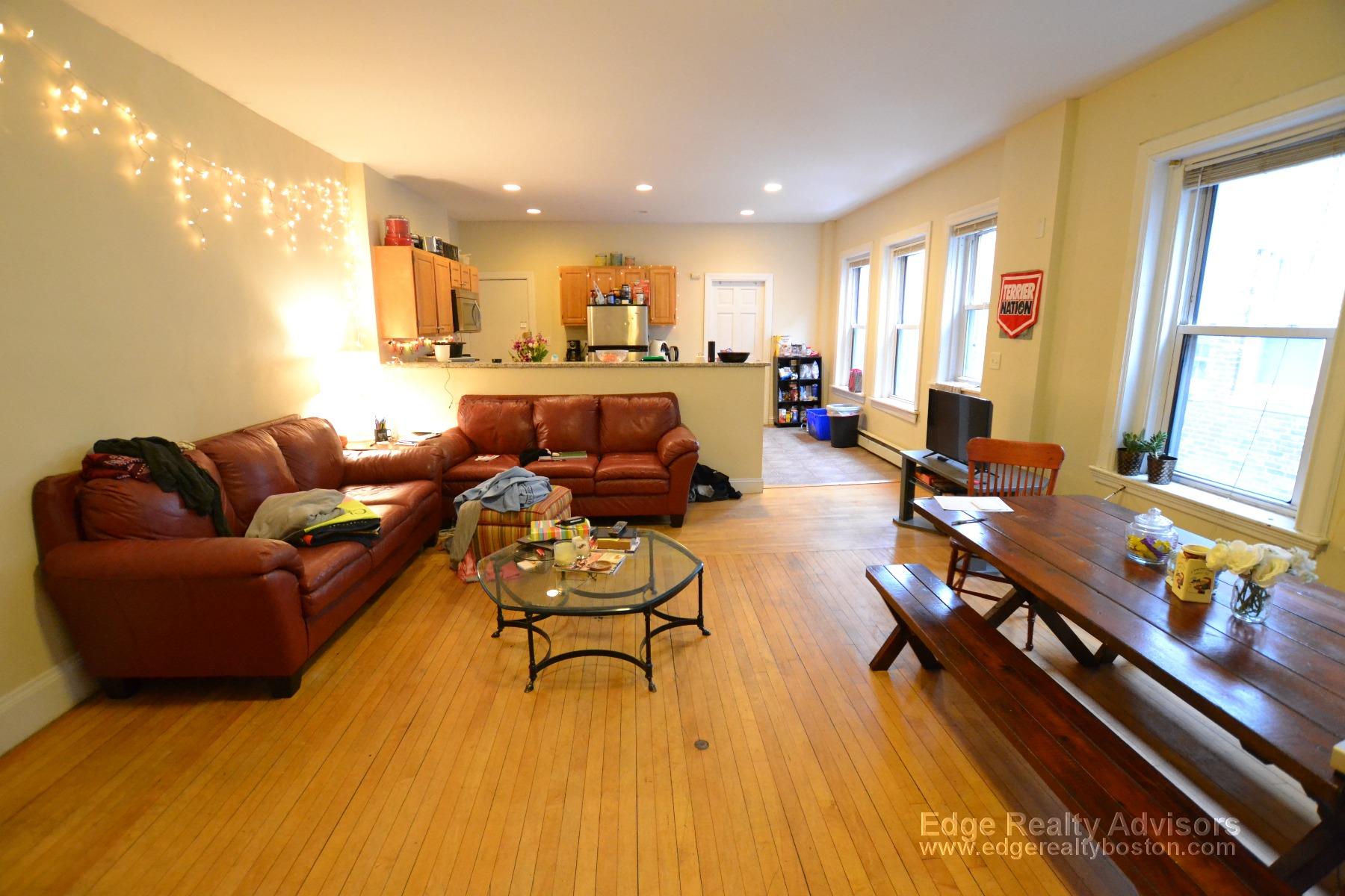 4 bed, 2 bath apartment for rent at 1280 Commonwealth Ave Unit 4, Allston — photo 2 of 11