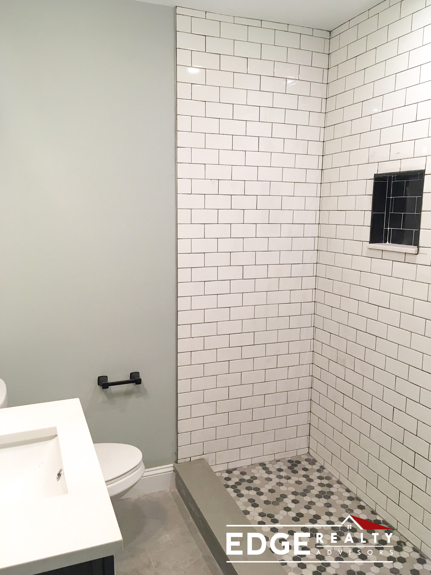 5 Millmont St, Roxbury