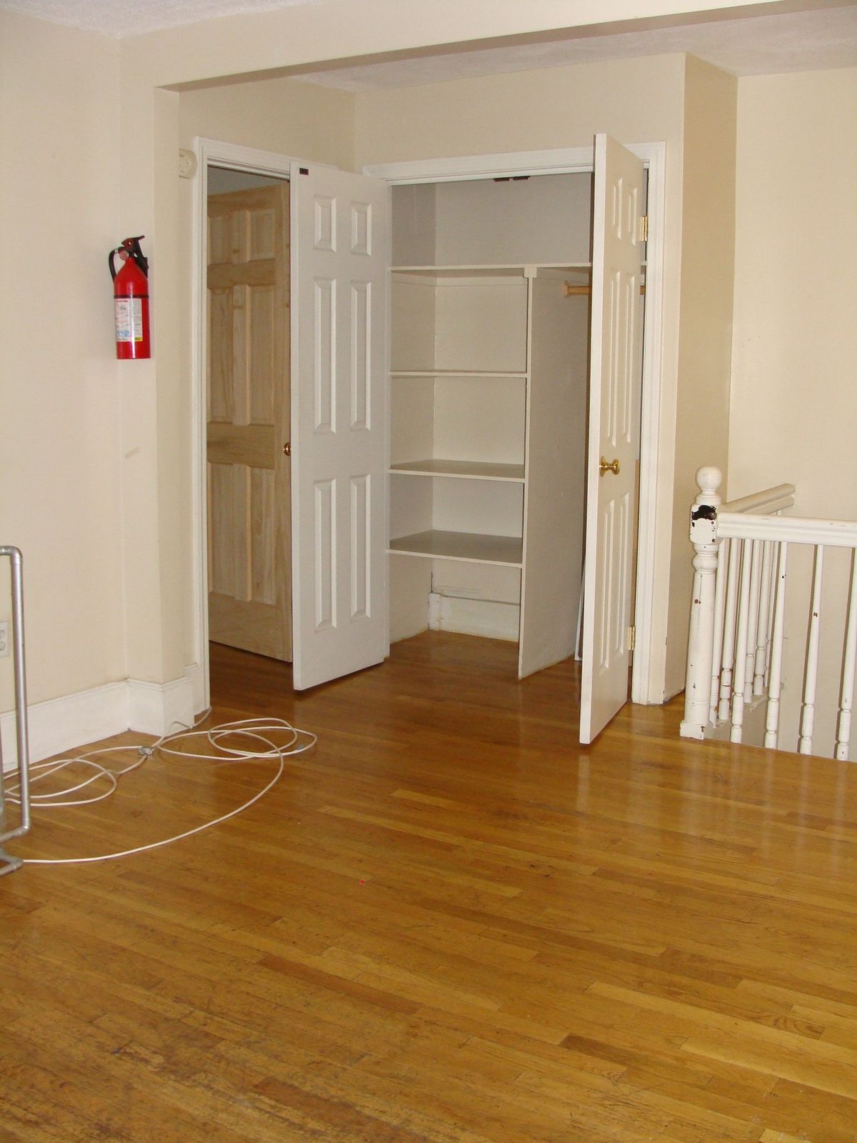 3 bed, 1 bath apartment for rent at 45 Pratt St Unit 3, Allston — photo 4 of 11