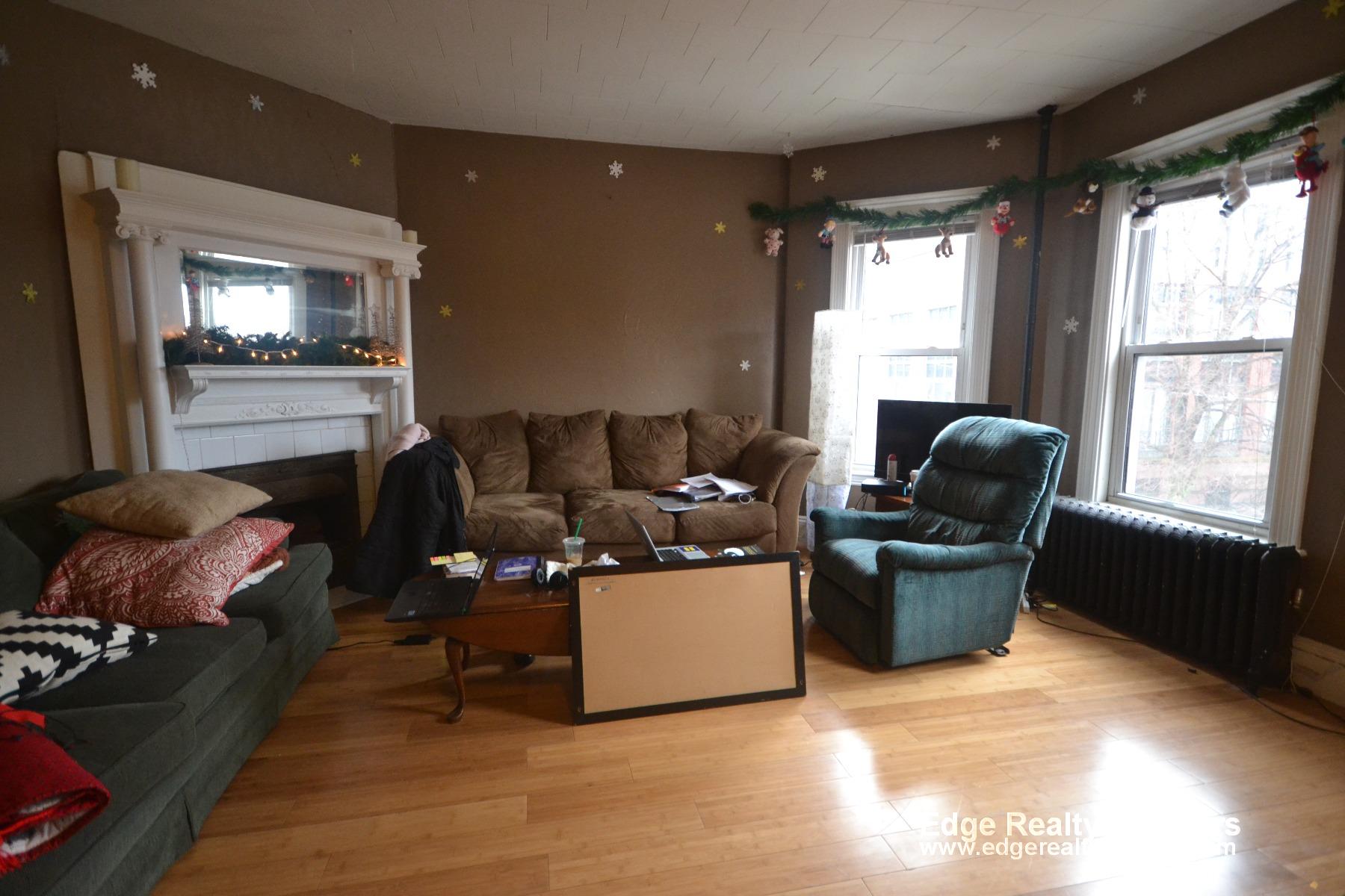 5 bed, 2 bath apartment for rent at 46 Brainerd Rd Unit 2, Allston — photo 1 of 6