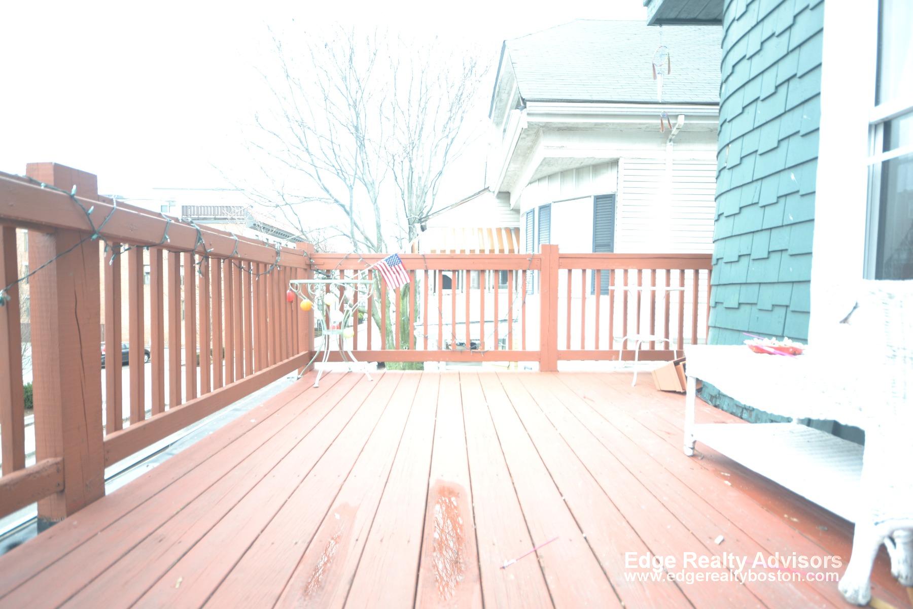 5 bed, 2 bath apartment for rent at 46 Brainerd Rd Unit 2, Allston — photo 4 of 6
