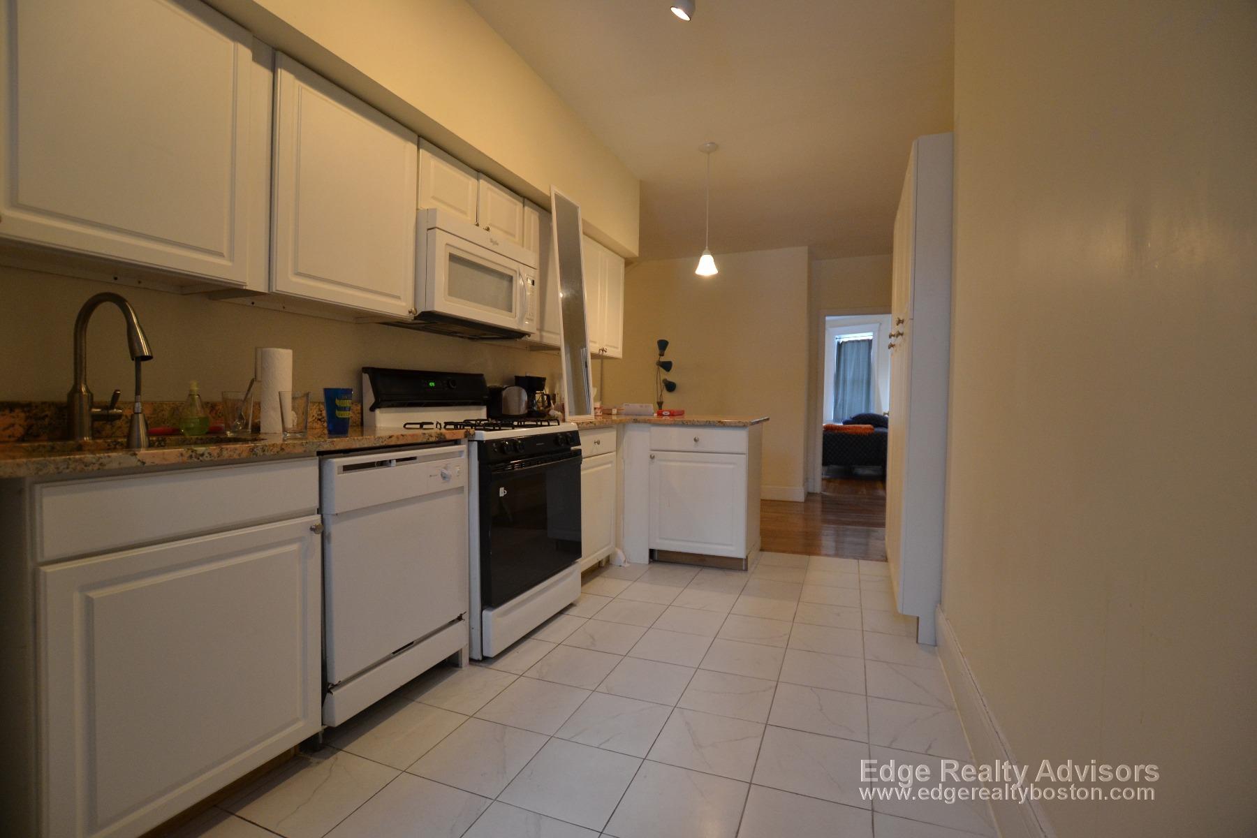 1868 Commonwealth Ave, Brighton