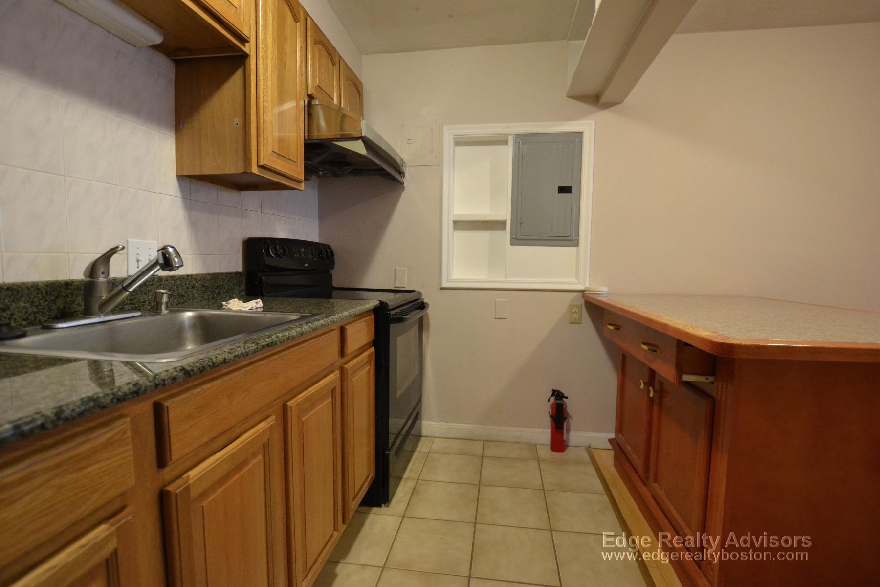 2 bed, 1 bath apartment for rent at 21 Commonwealth Ct Unit 6, Brighton — photo 1 of 6
