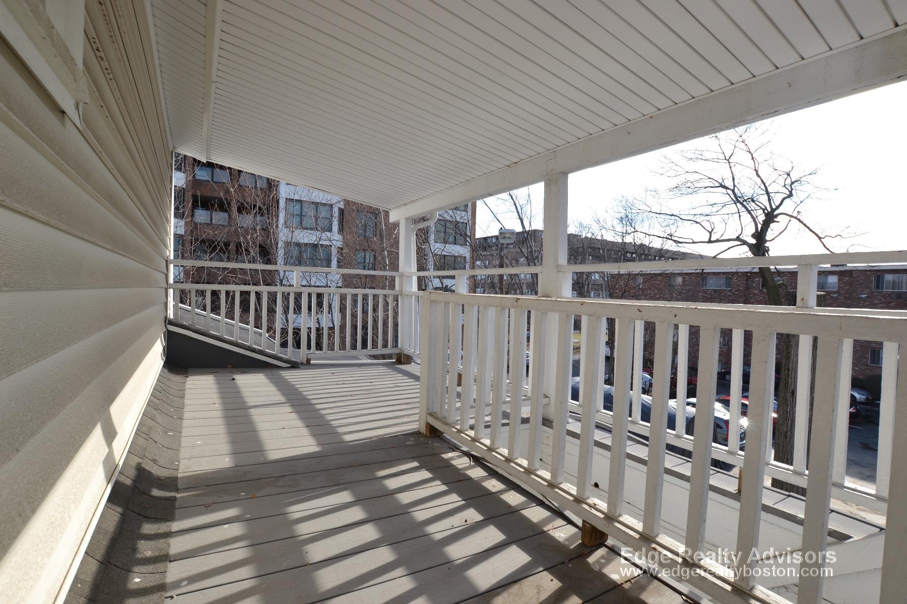 67 Ashford St, Allston