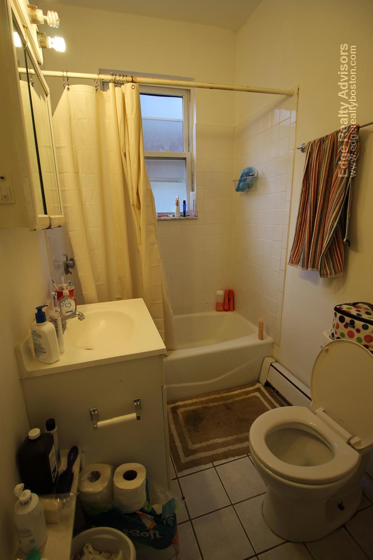 26 Ashford St, Allston