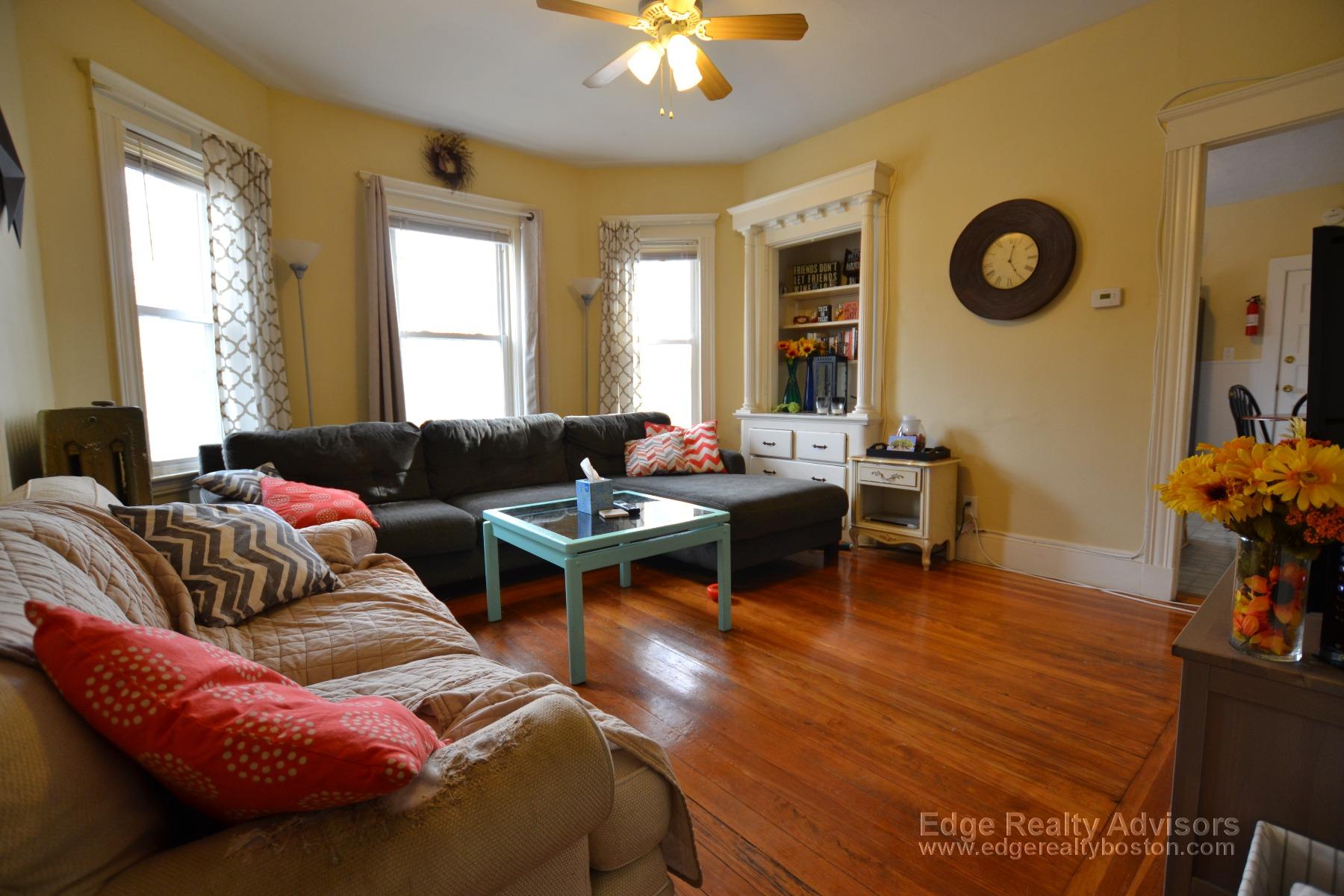 4 bed, 2 bath apartment for rent at 28 Justin Rd Unit 2, Brighton — photo 1 of 11