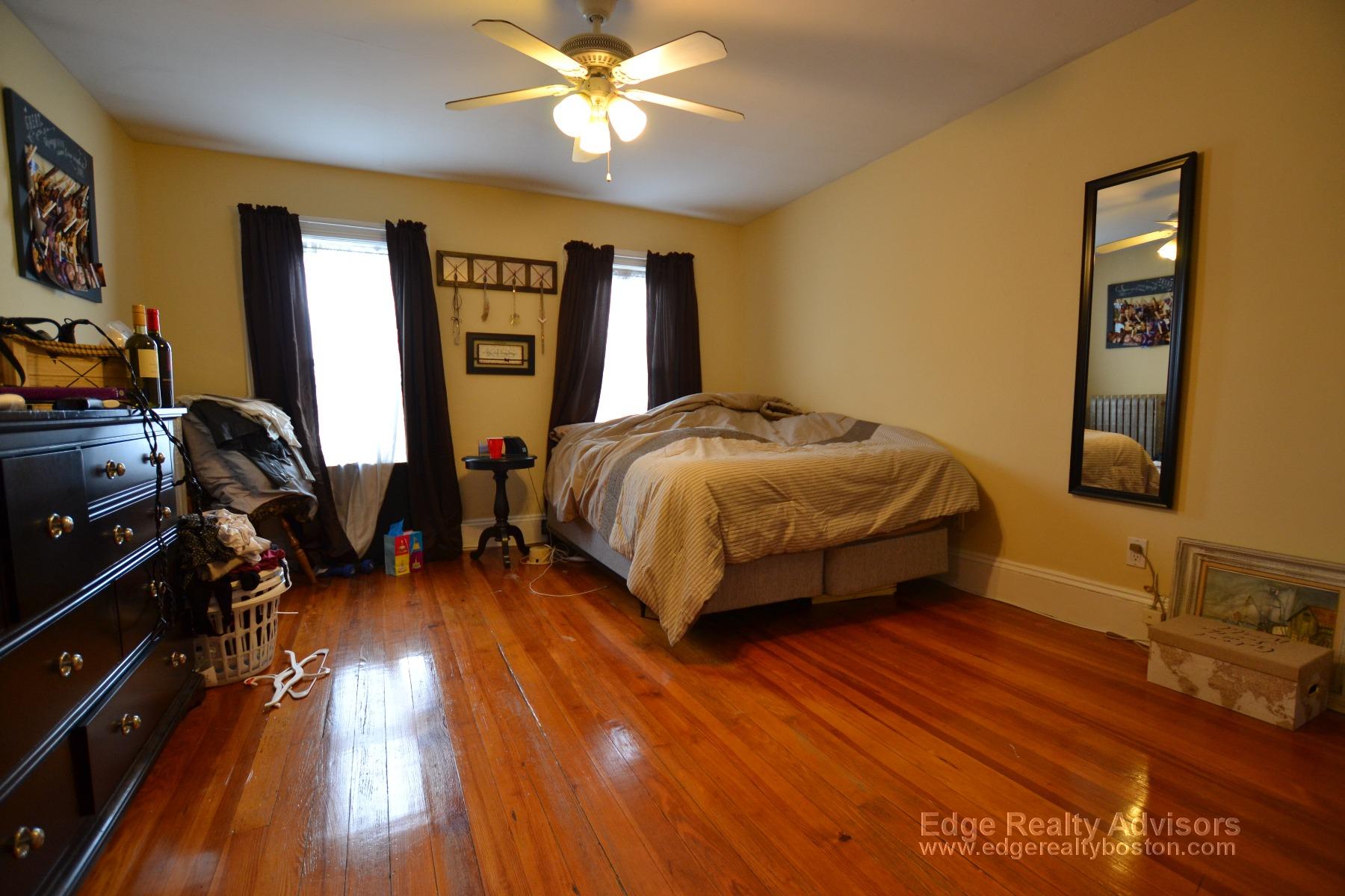 4 bed, 2 bath apartment for rent at 28 Justin Rd Unit 2, Brighton — photo 7 of 11